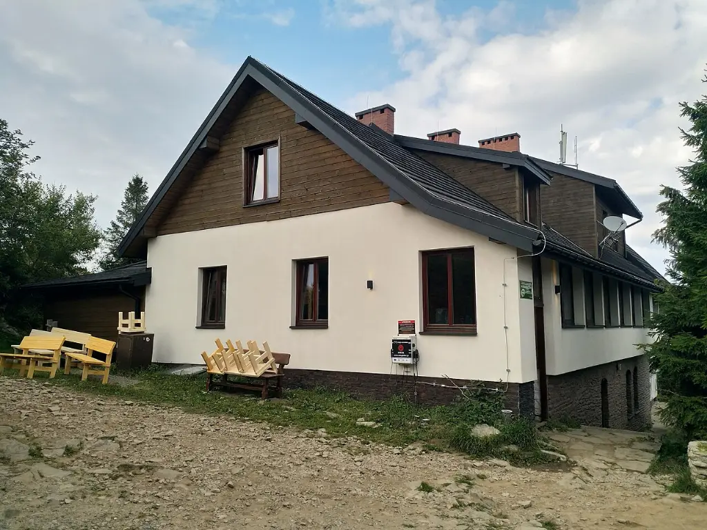 Schronisko PTTK na Wielkiej Raczy