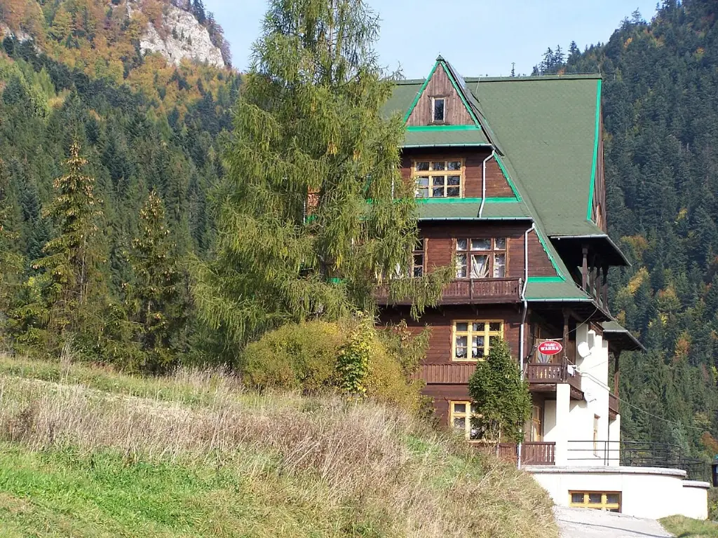 Schronisko PTTK "Trzy Korony"
